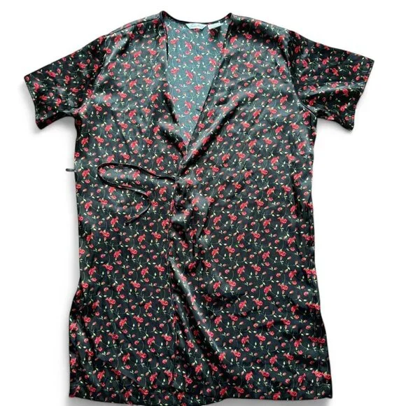 Secret Treasures Size M Set of 3 Cherry Print cami, shorts & robe (red & black) - Picture 6 of 8